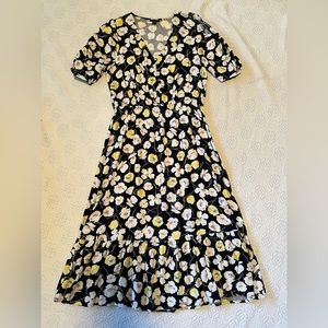 Dress lightweight and flowy in style!